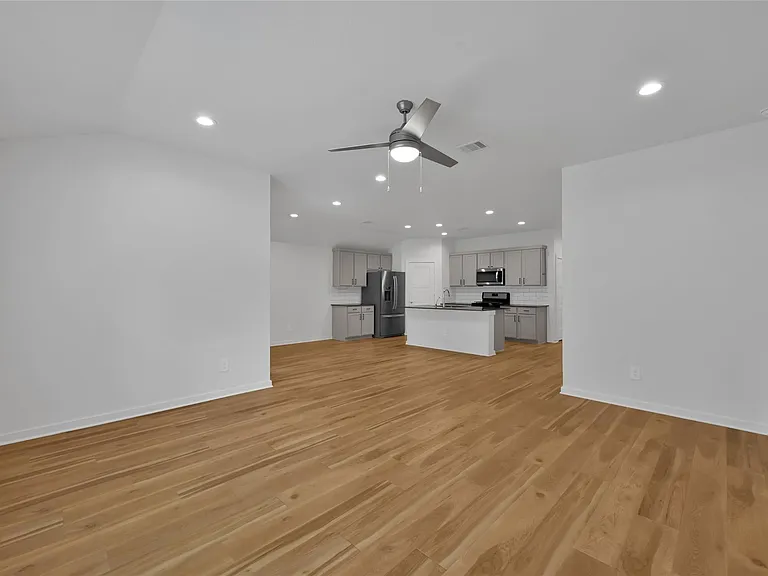 14213 Wonder Lake Ln — Photo 9