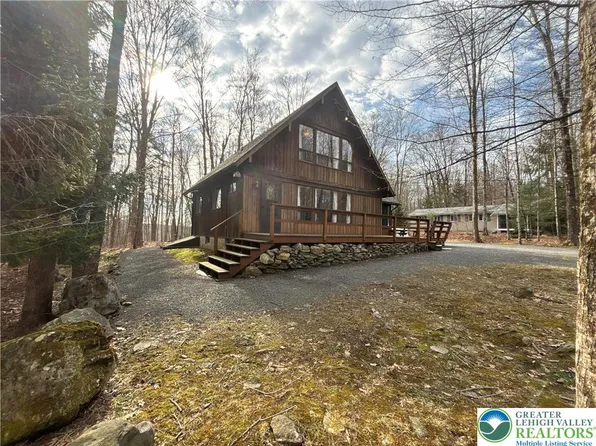 1654 Stag Run, Pocono Lake, PA 18347