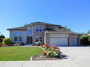 323 Shaw St, Richland, WA 99354