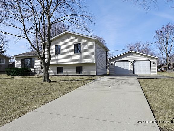 2nd image of 38078 N Coolidge Ave