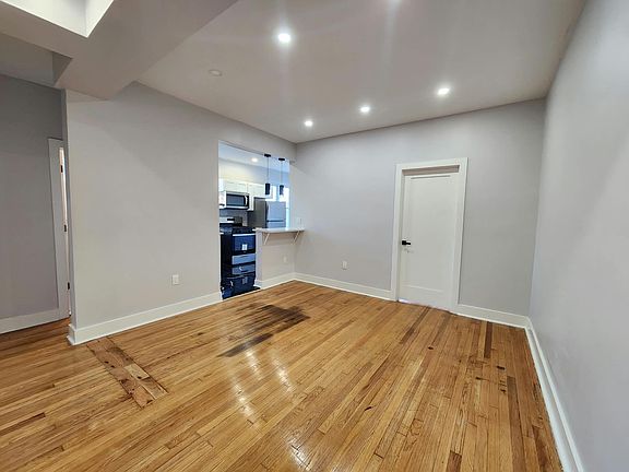 2nd image of 17 Dewitt Rd #409