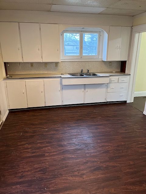 1st image of 827 N Porter St Unit 1