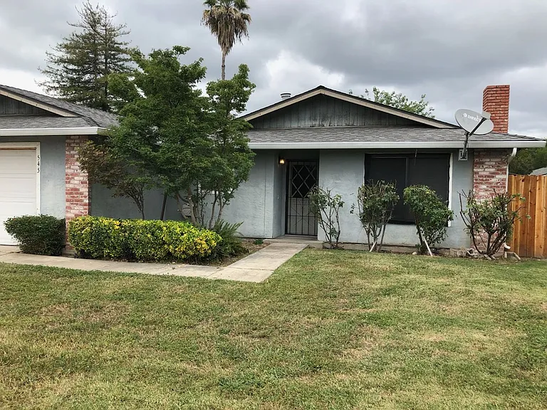 545 Bluefield Ave — Photo 1