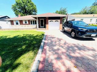 819 Dean Drive, Baldwin, NY 11510