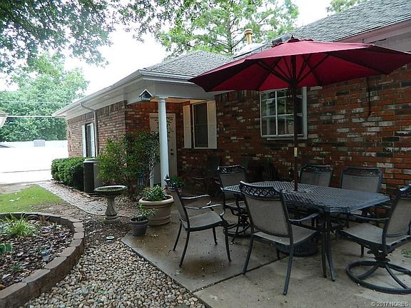 3rd image of 502 Greenwood Dr