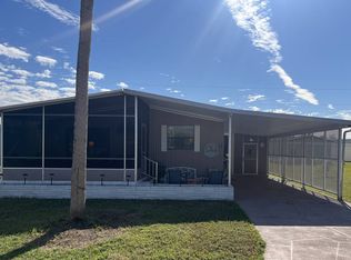 6242 Imperial Dr, North Fort Myers, FL 33917