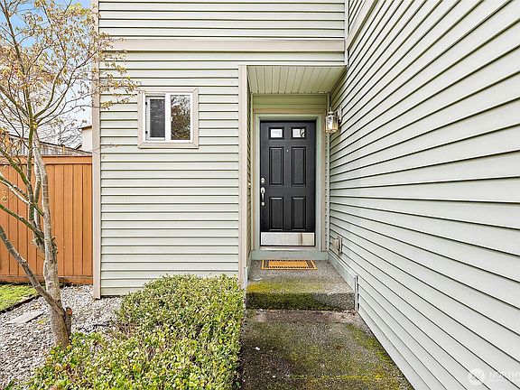 2nd image of 3906 E R Street