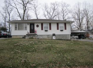 1200 Cherokee Trl, Covington, VA 24426