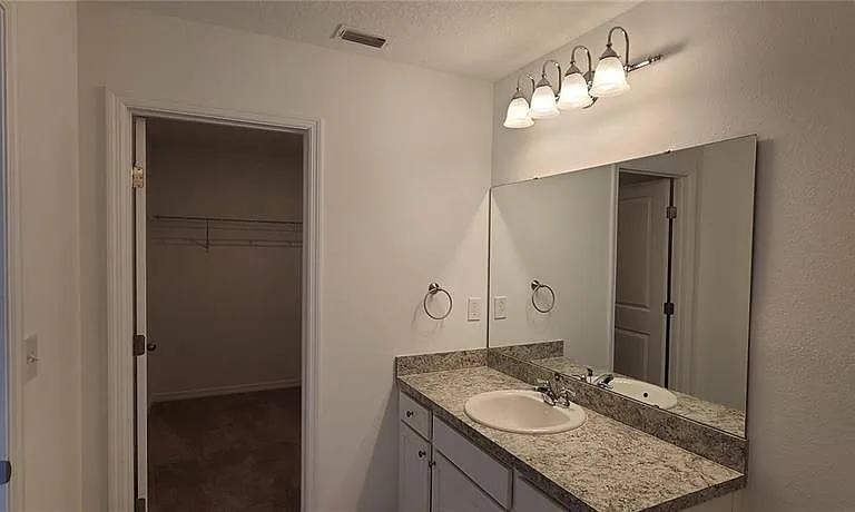 393 Madison Dr — Photo 21