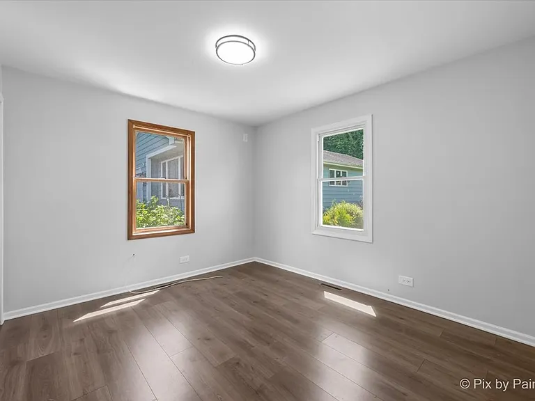 23570 N Field Rd — Photo 8