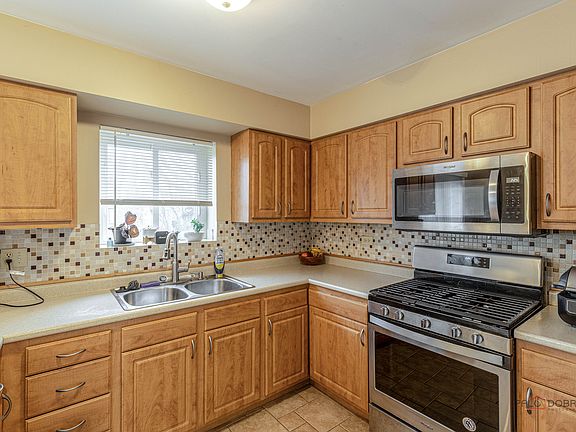 5th image of 379 E Rimini Ct #0