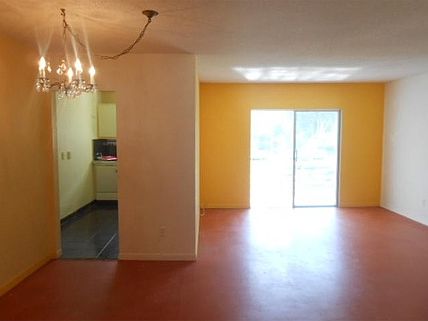 2nd image of 2731 NE 14th St APT 209