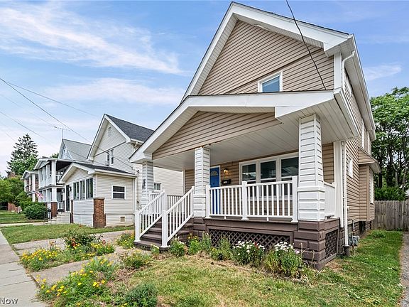4th image of 2702 Saratoga Ave