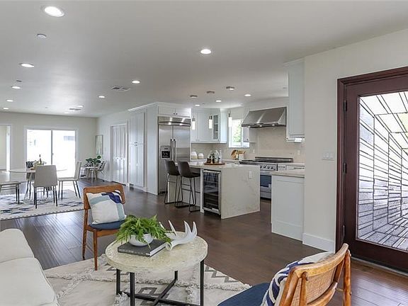 5th image of 3307 W Jeffries Ave