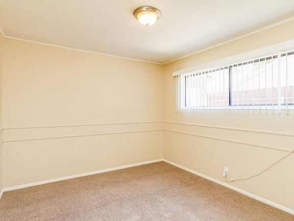 3rd image of 12065 Graystone Ave