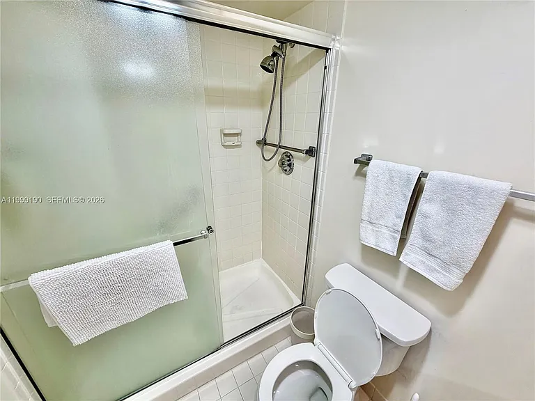 2707 Nassau Bnd #H2 — Photo 8