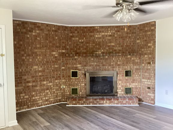 4th image of 4451 Pennsylvania Ave NE #4451