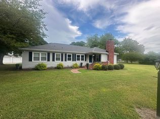 729 Charles Rd, Yorktown, VA 23692