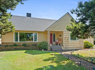 4005 Beech St, Tillamook, OR 97141