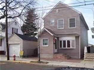 767 8th St, Secaucus, NJ 07094