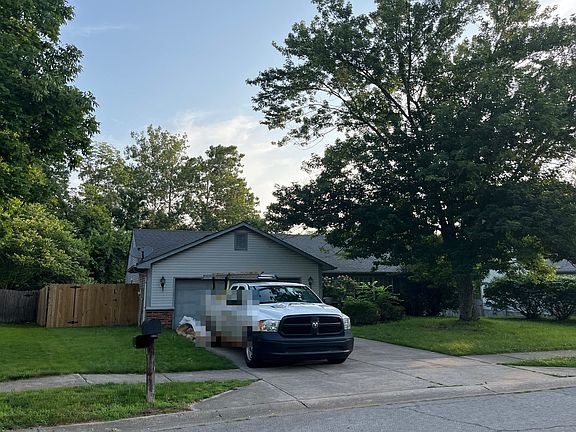 3rd image of 7093 Carrie Dr