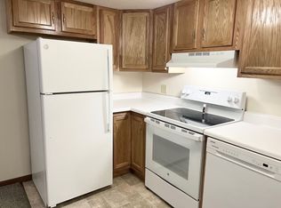608 S New St #1, Springfield, IL 62704