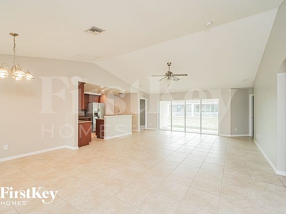 4th image of 2325 NW 34th Ave