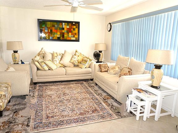 5th image of 2904 Victoria Place #H1
