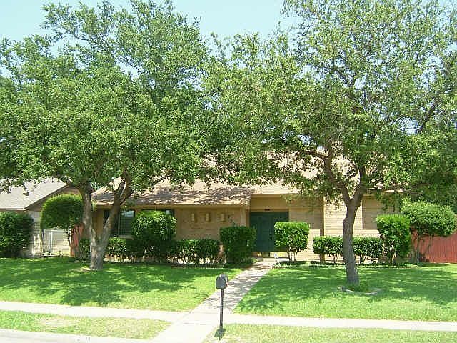 1st image of 2302 Sam Houston Dr