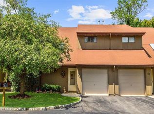 64 Deer Path Ct, Tinton Falls, NJ 07724