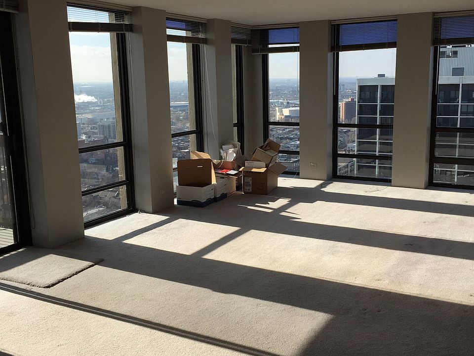 1st image of 1660 N La Salle St #203