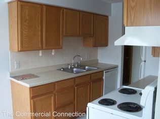 625 Ravoux Rd APT 2, Chaska, MN 55318