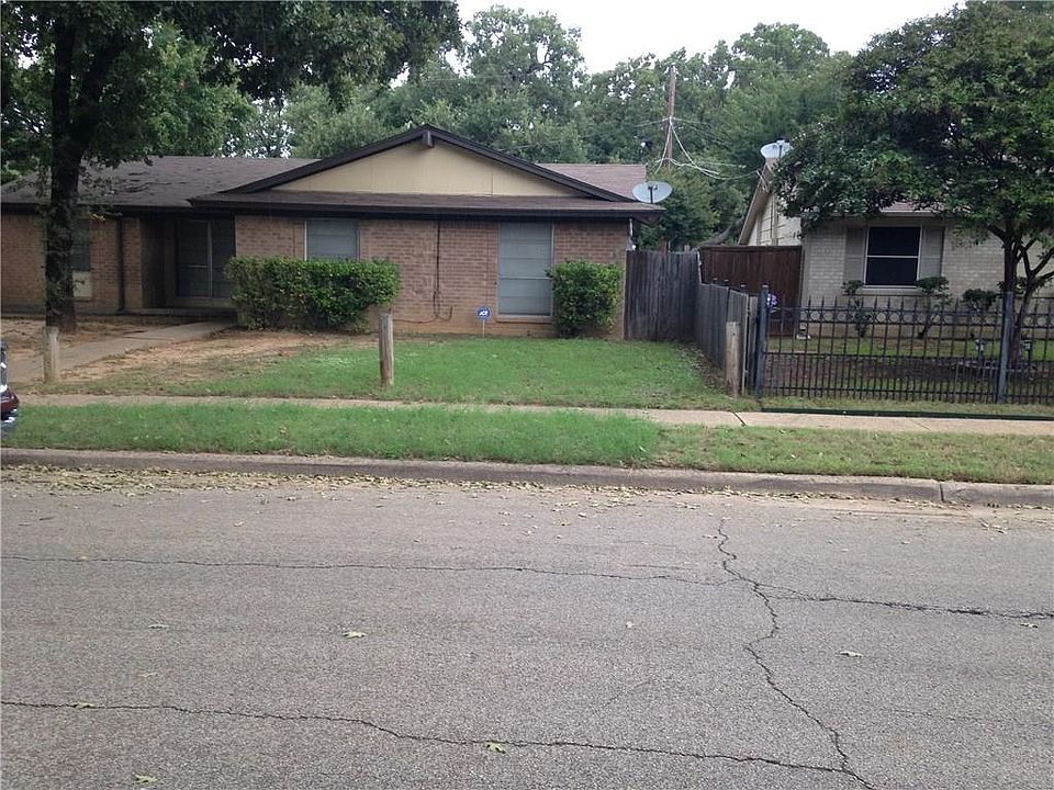 1st image of 725 Pleasant Hills Dr