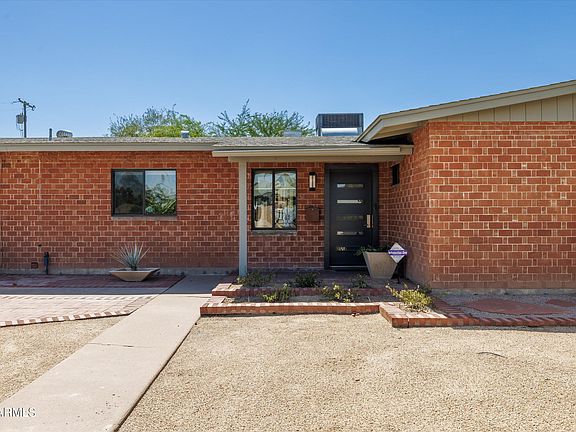 3rd image of 4138 N 18TH Avenue