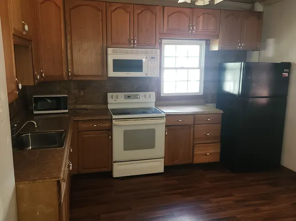 630 E Lackawanna Ave, Olyphant, PA 18447
