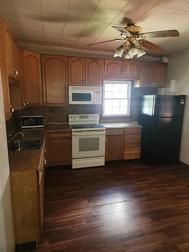 630 E Lackawanna Ave Photo 1