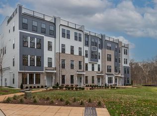 20821 Cloongee Ter, Dulles, VA 20166