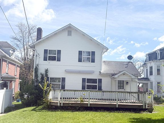 2nd image of 126 E Washington Ave