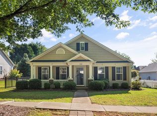 130 Parkview Ln, Bermuda Run, NC 27006