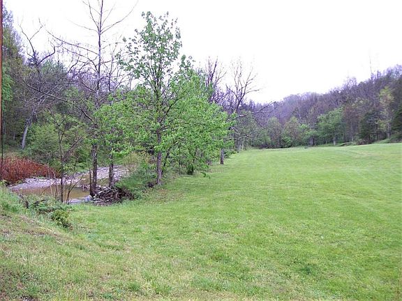4th image of 2826 Harp Pike