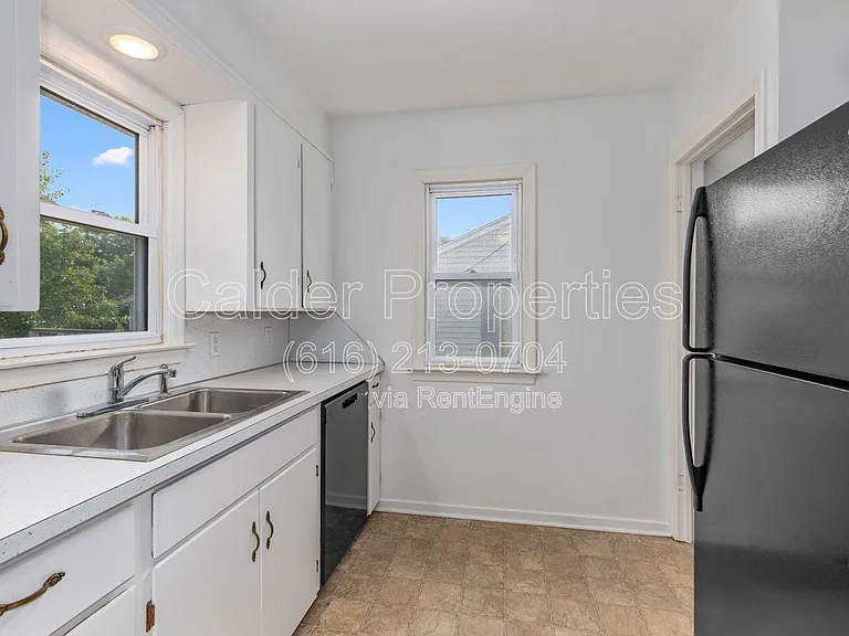 105 Morning Glory St SW — Photo 8
