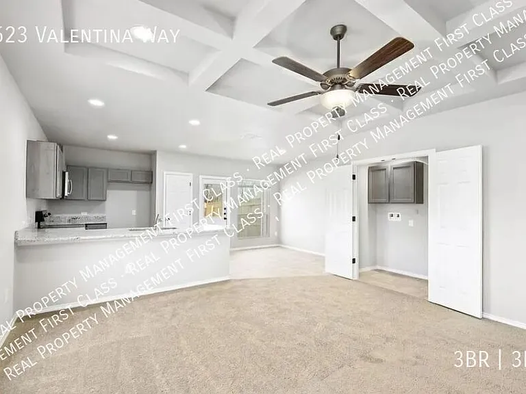 8623 Valentina Way — Photo 4