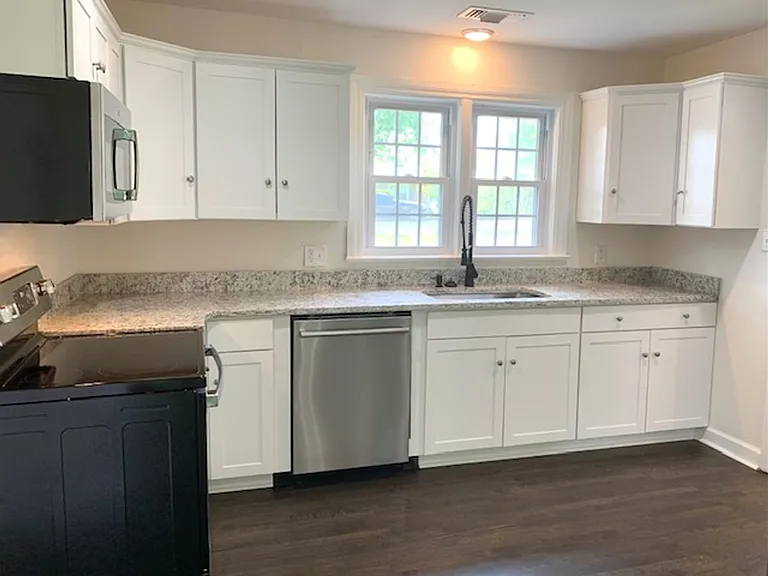 1206 Rolling Fields Dr — Photo 13