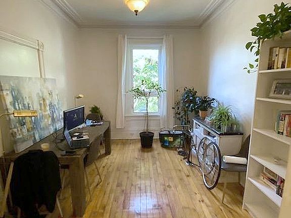 3rd image of 23 Sackville St