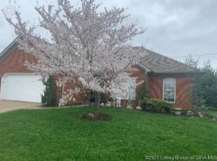 86 Fieldstone Ct, New Albany, IN 47150