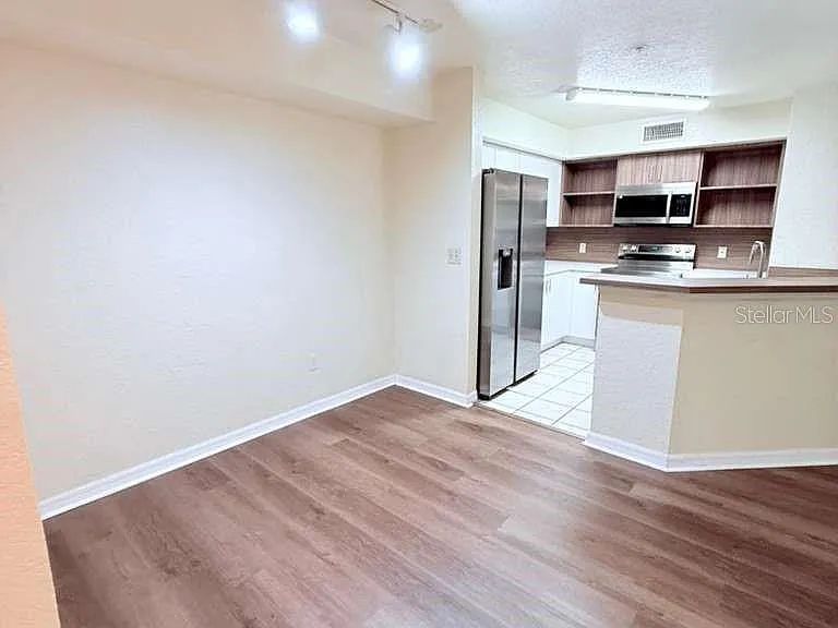 832 Camargo Way #105 — Photo 5