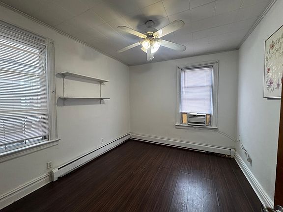 5th image of 28 Zabriskie St #2