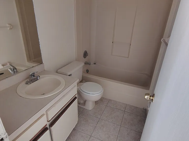 6440 Main St #15 — Photo 6