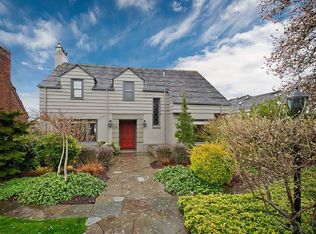 2303 Eastmont Way W, Seattle, WA 98199