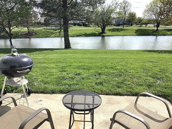 2nd image of 219 Williamsburg Ct